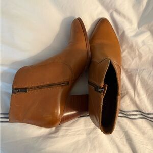 Tan Leather Women's Ankle Boot with Side Zipper